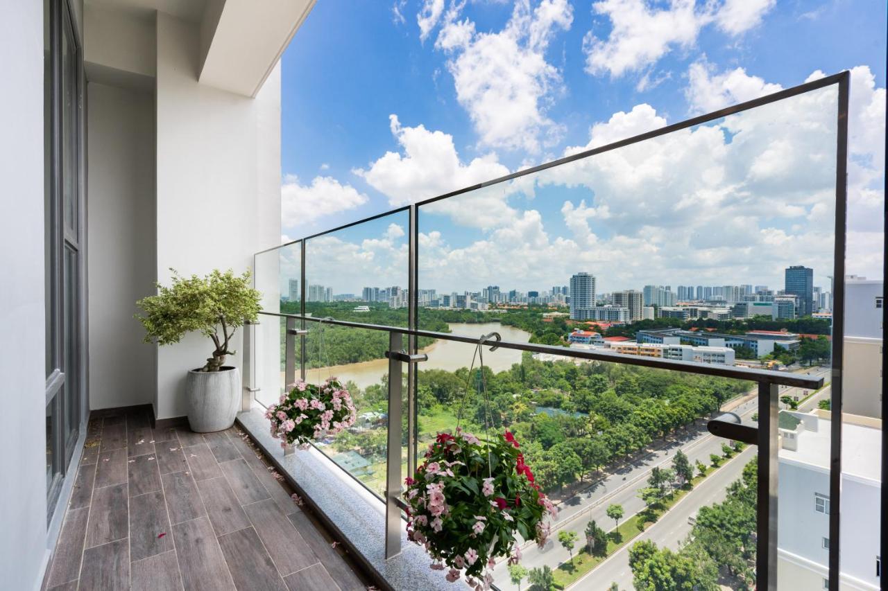Convinia Luxury The Peak Midtown Aparthotel Ho Chi Minh City Exterior photo