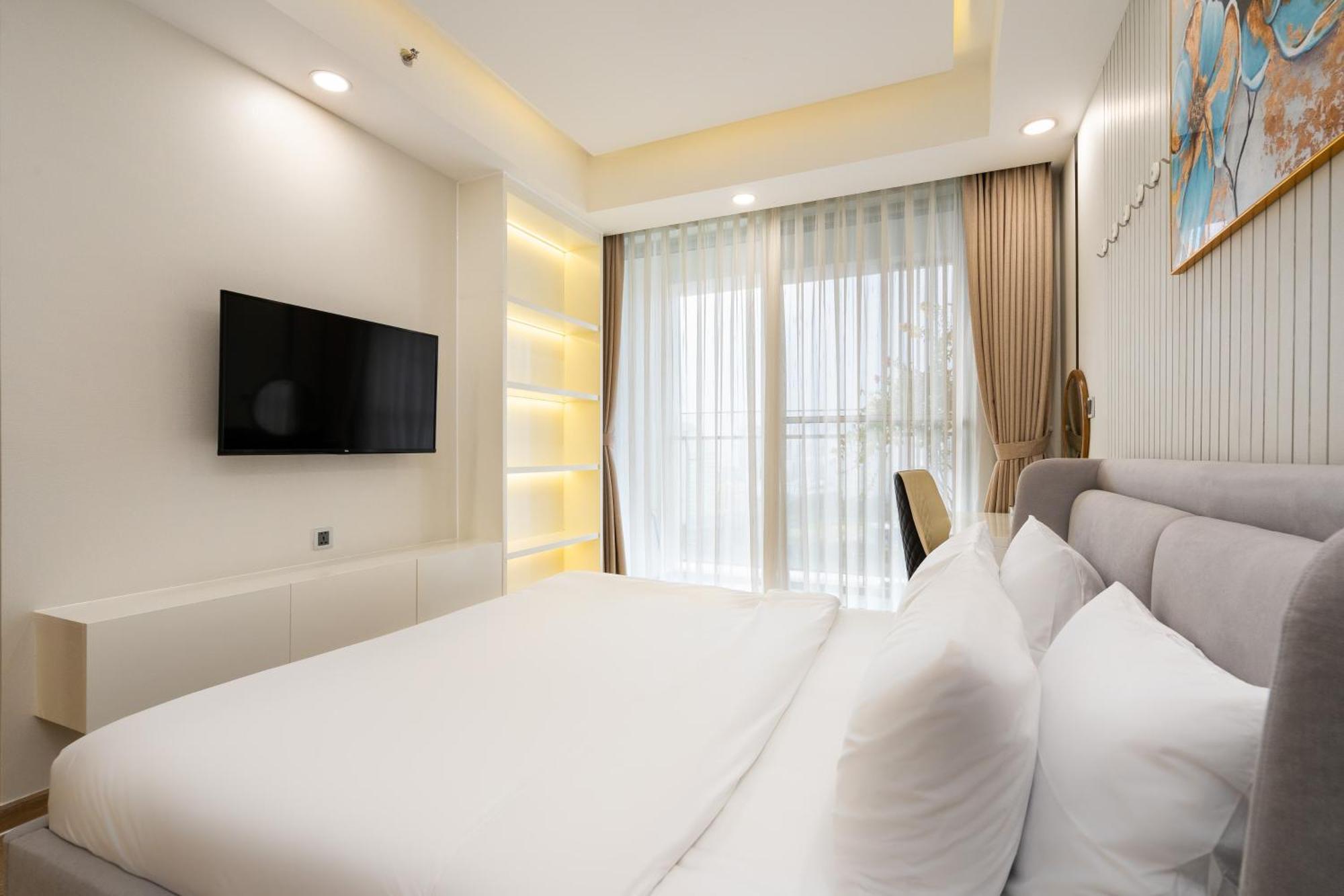 Convinia Luxury The Peak Midtown Aparthotel Ho Chi Minh City Exterior photo